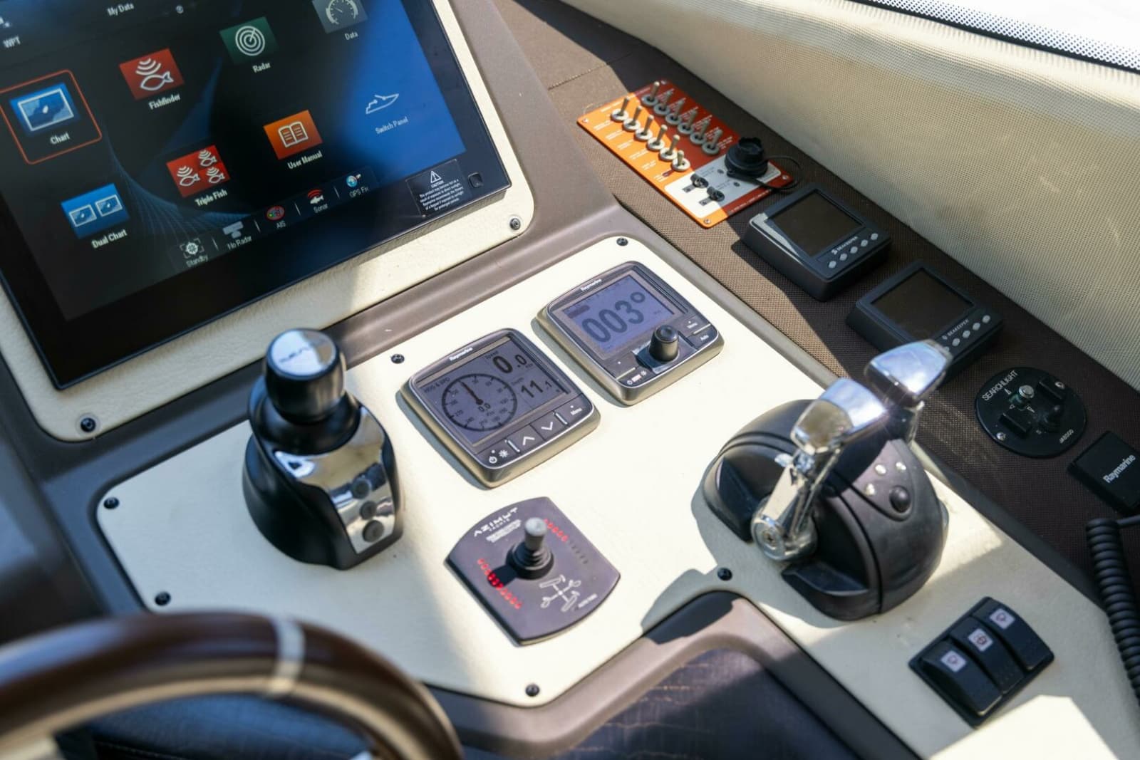 2015 Azimut 64 Flybridge - Photo 10