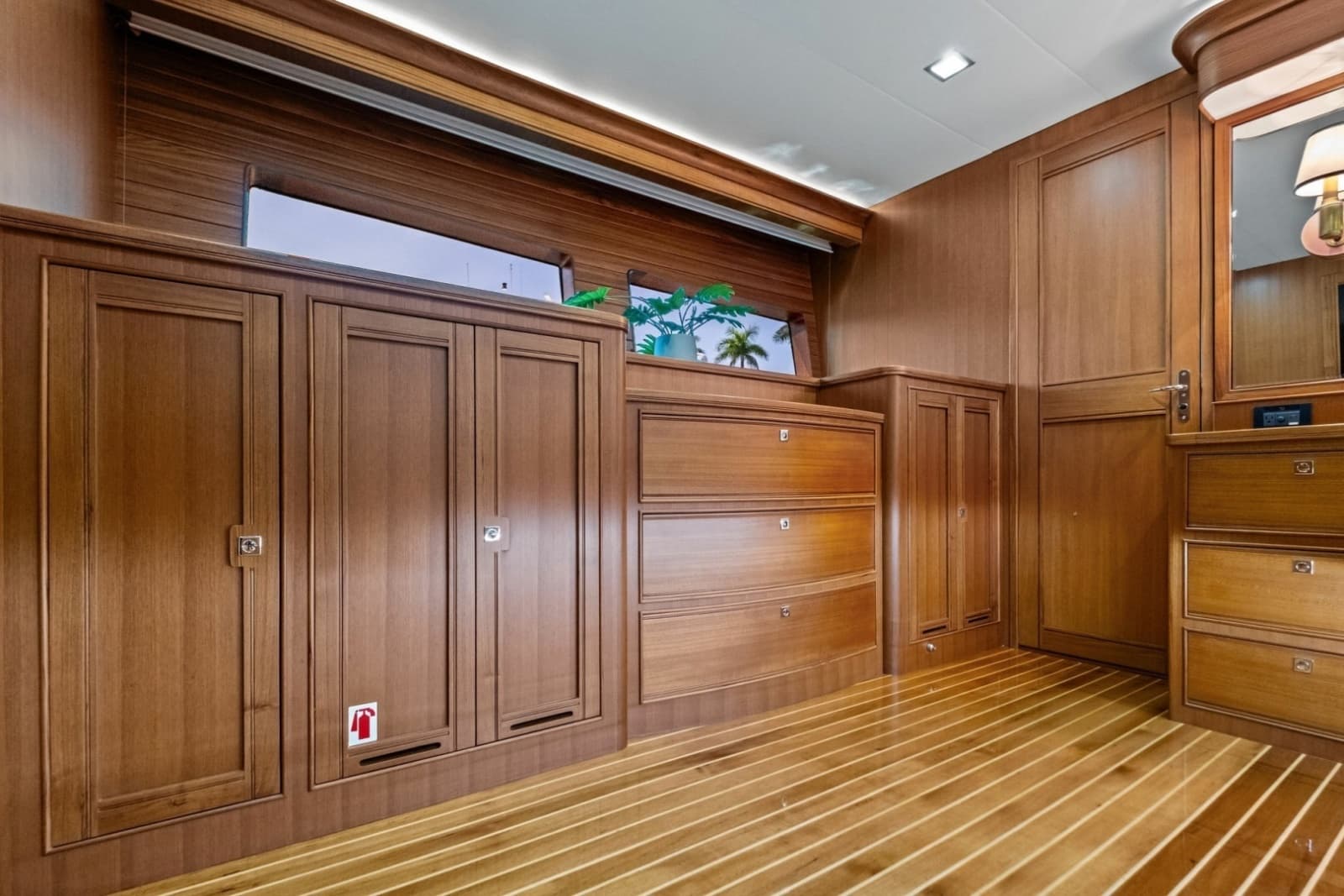 2024 Marlow 90V - Photo 119