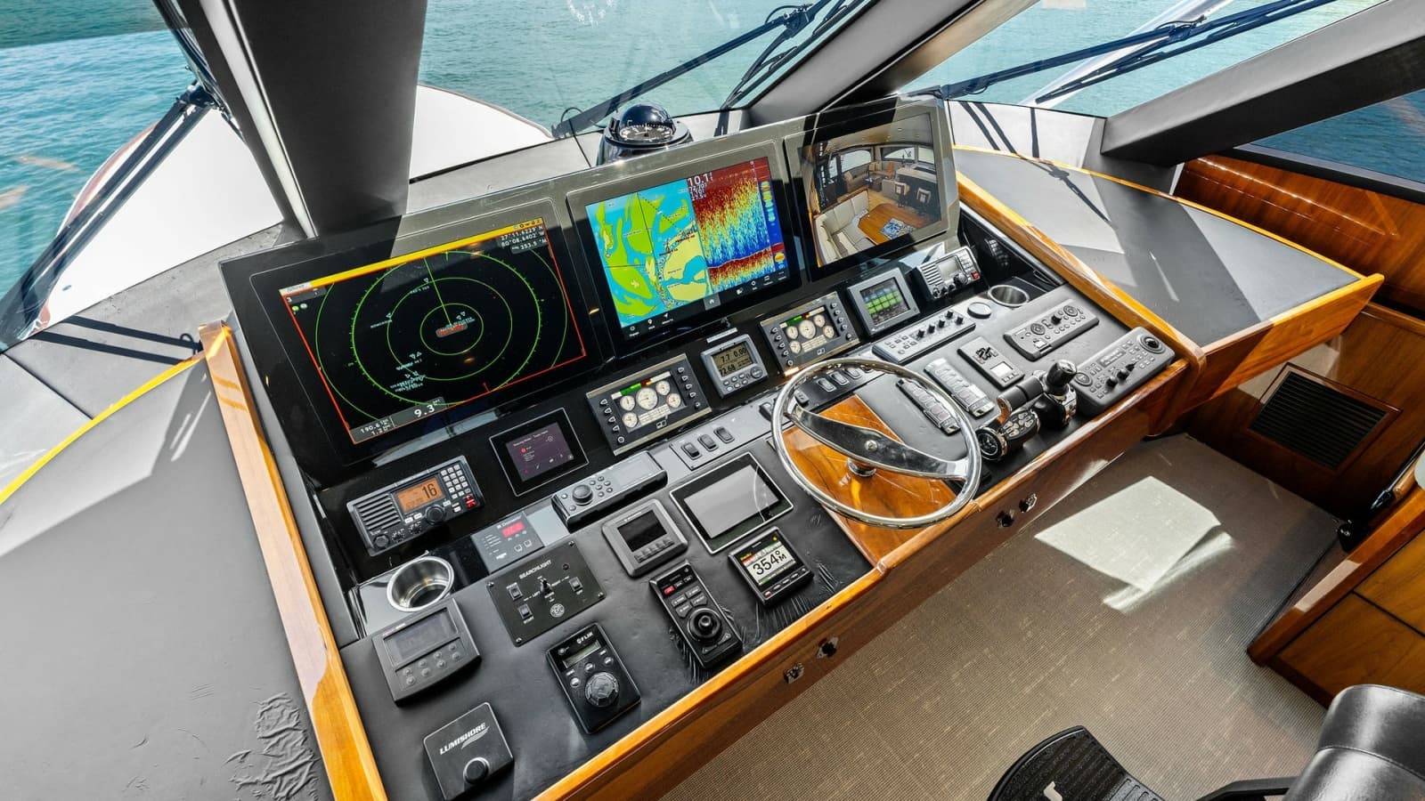 2016 Viking 80 Enclosed Bridge - Photo 89