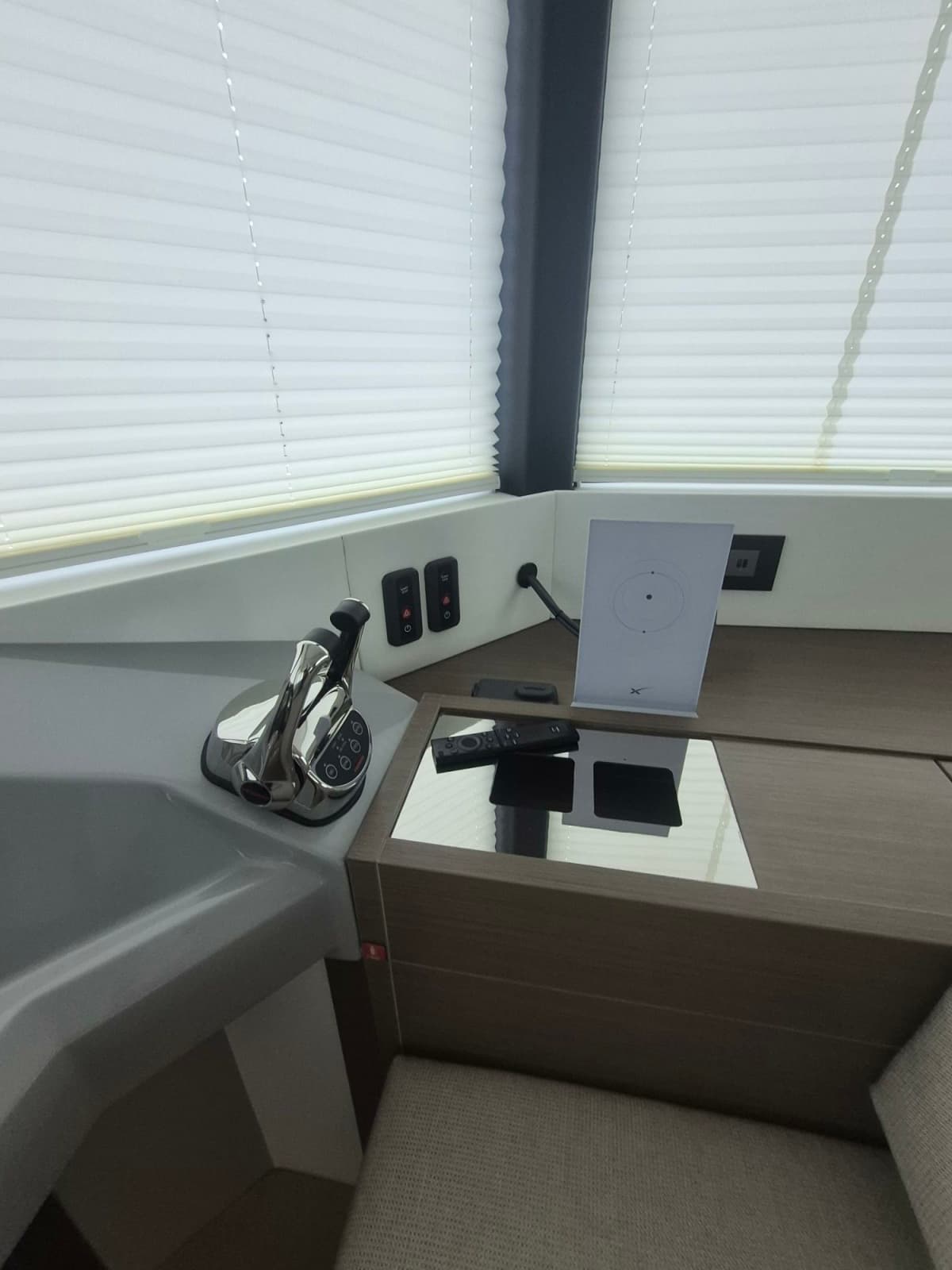 2023 Leopard 53 Powercat - Photo 21