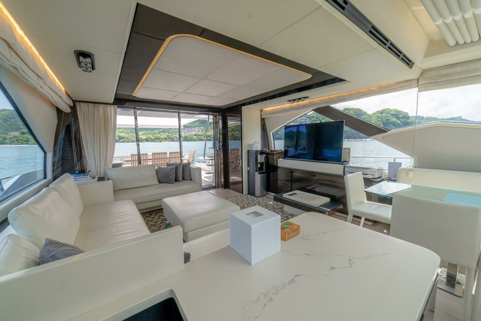 2017 Azimut 77S - Photo 19