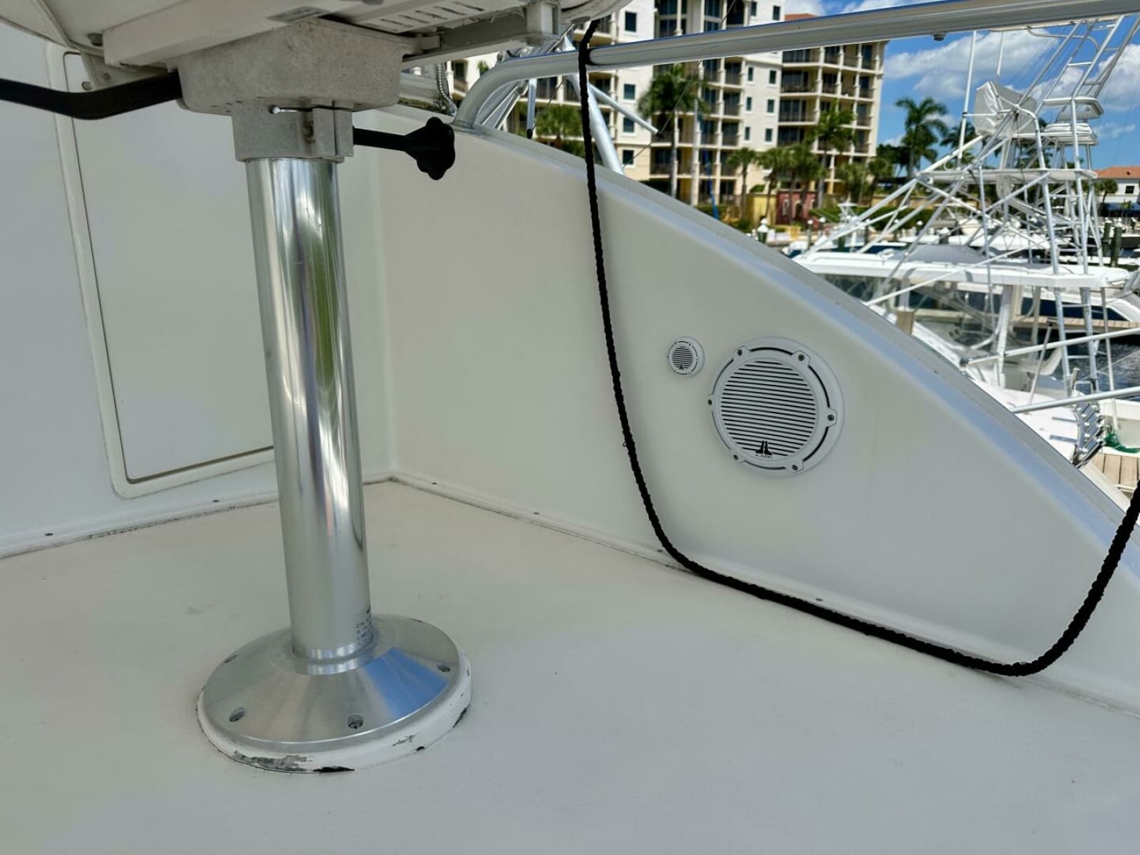 2005 Ocean Yachts 50 Super Sport - Photo 17