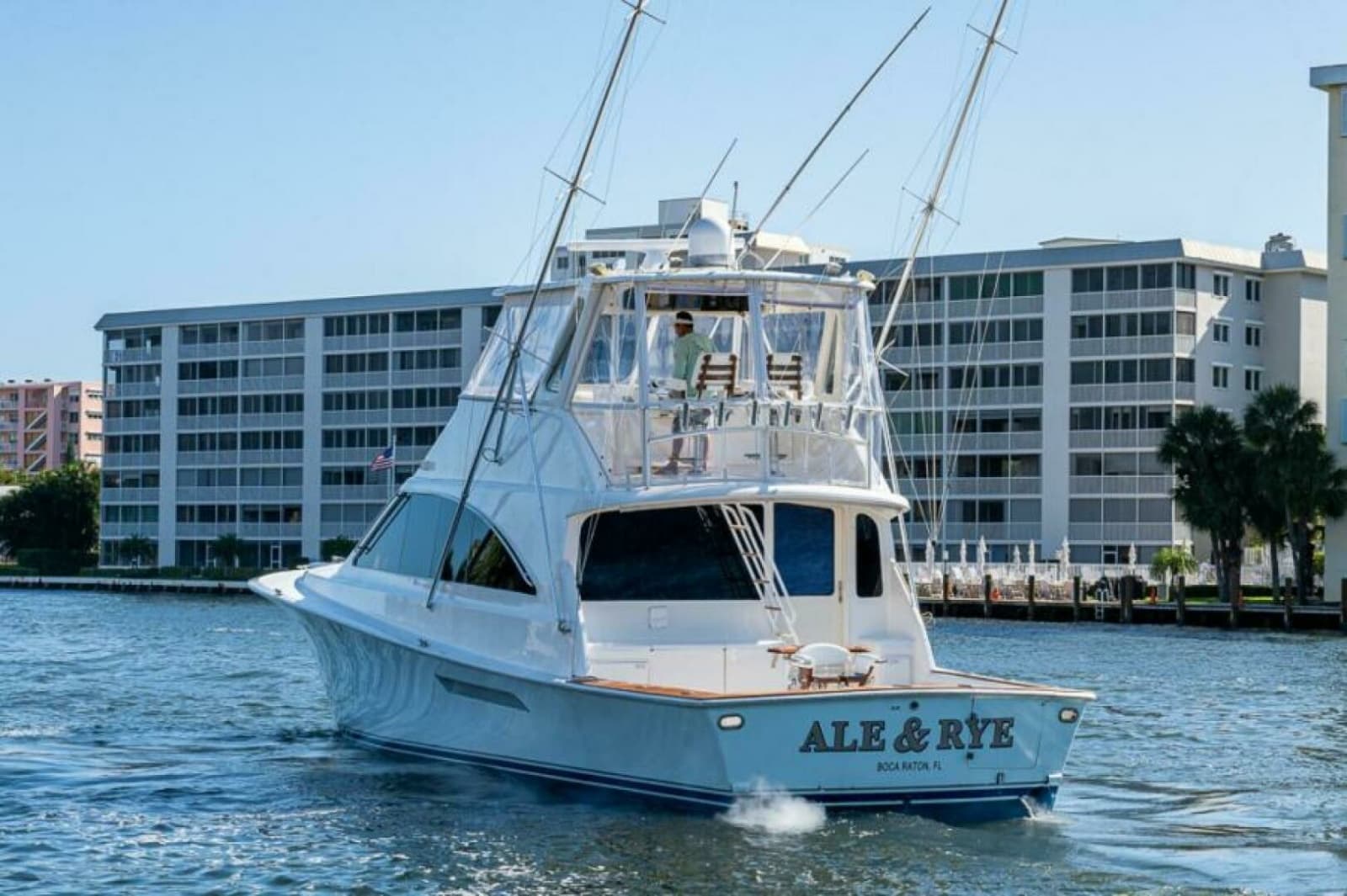1999 Ocean Yachts 60 Convertible - Photo 3