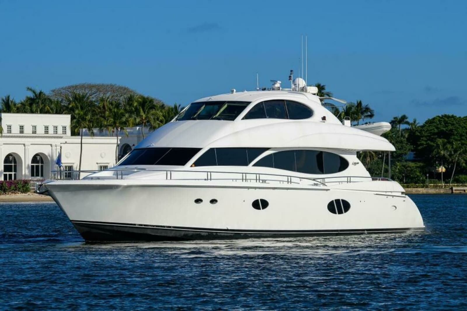2007 Lazzara Yachts 80 Enclosed - Photo 54