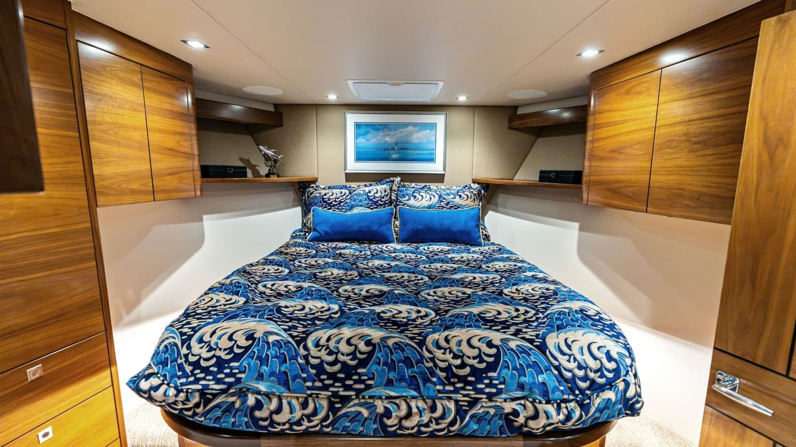 2024 Viking 68 Convertible - Photo 21