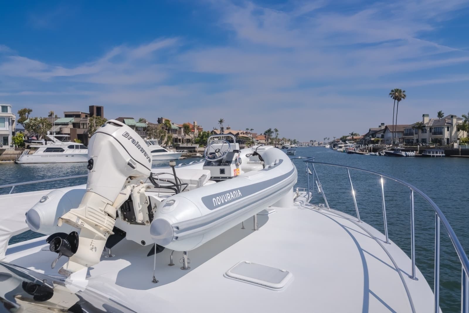 2003 Hatteras 54 Convertible - Photo 30