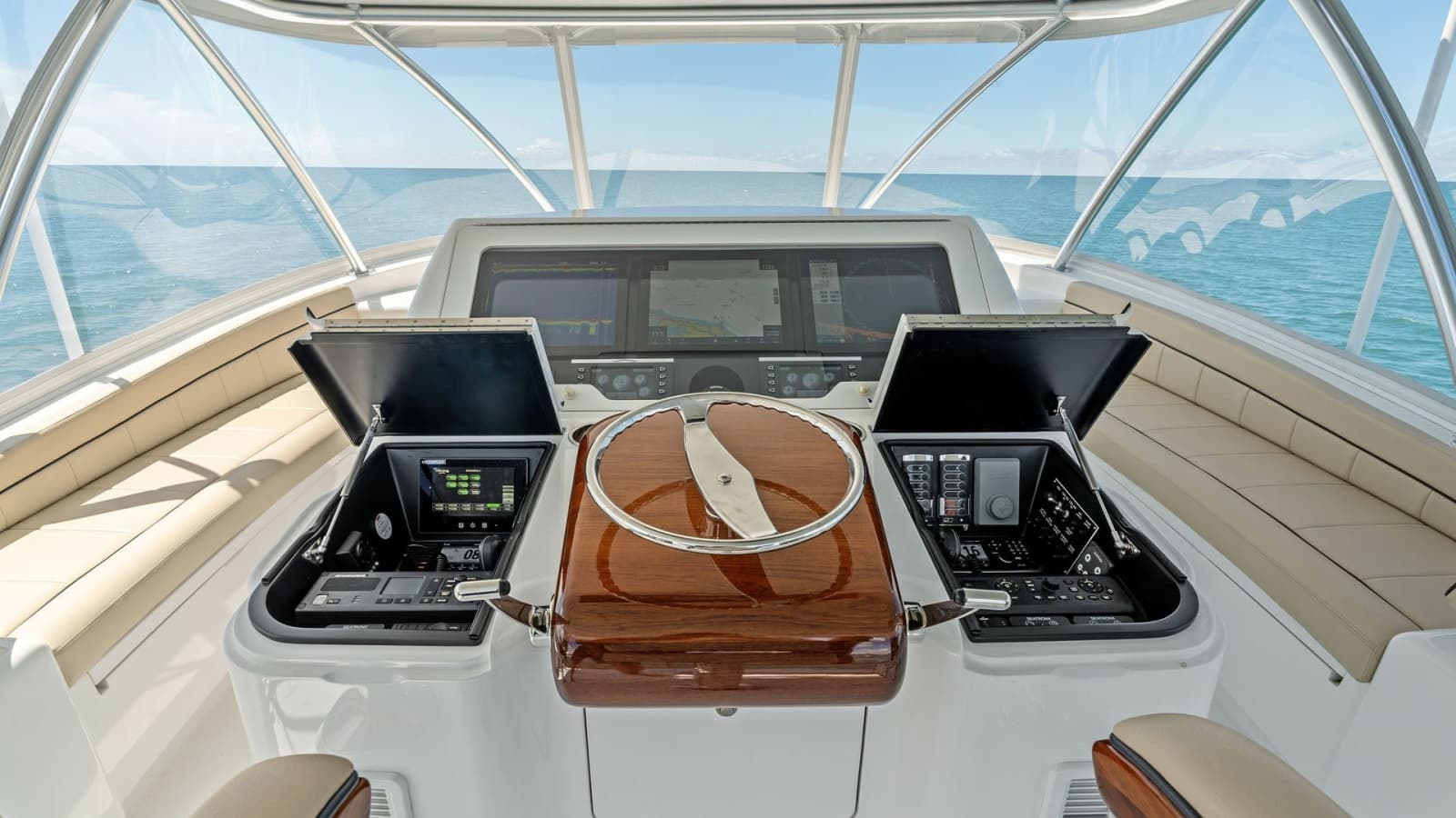 2024 Viking 68 Convertible - Photo 46