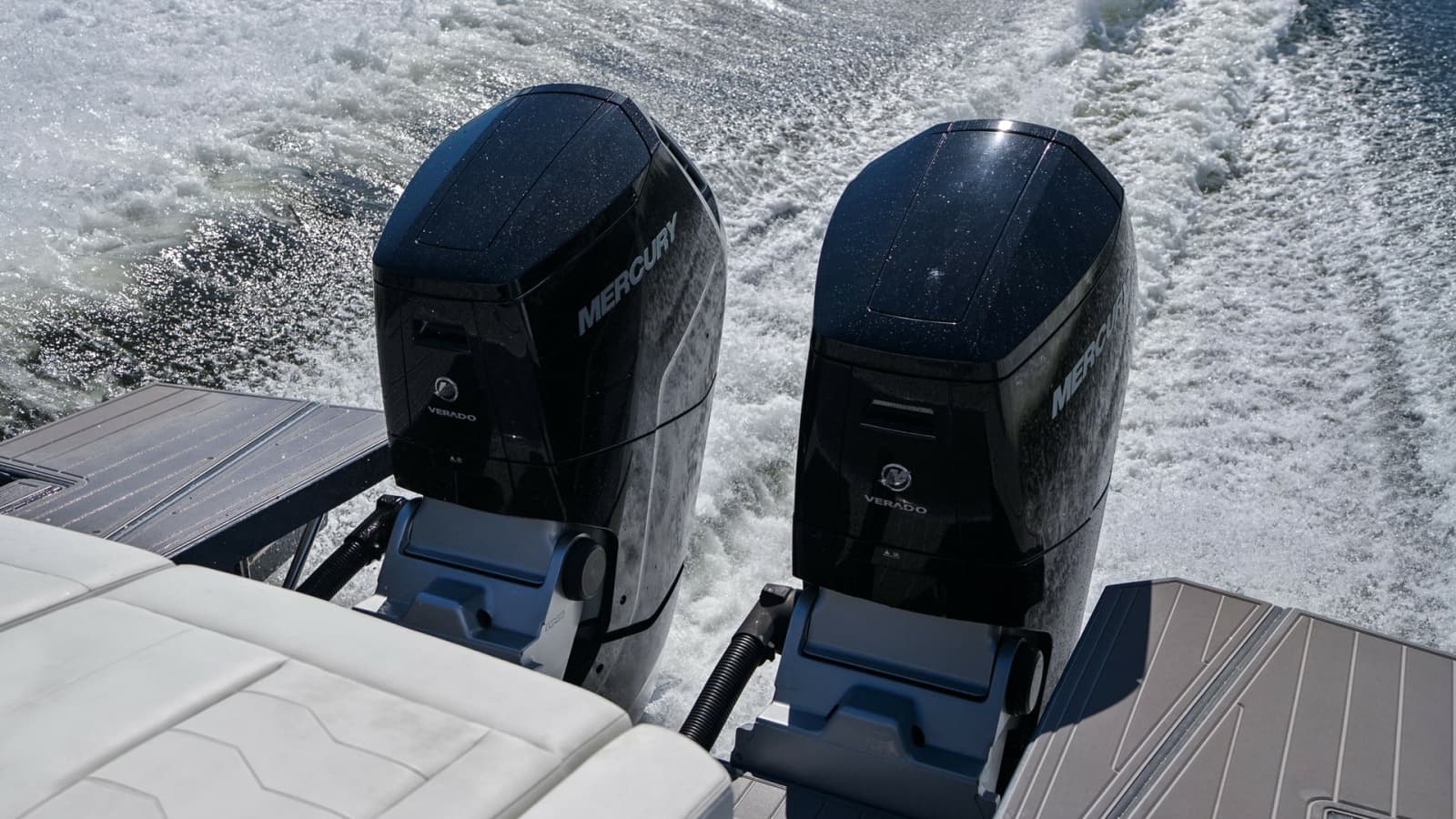 2023 Cruisers Yachts 42 GLS - Photo 37