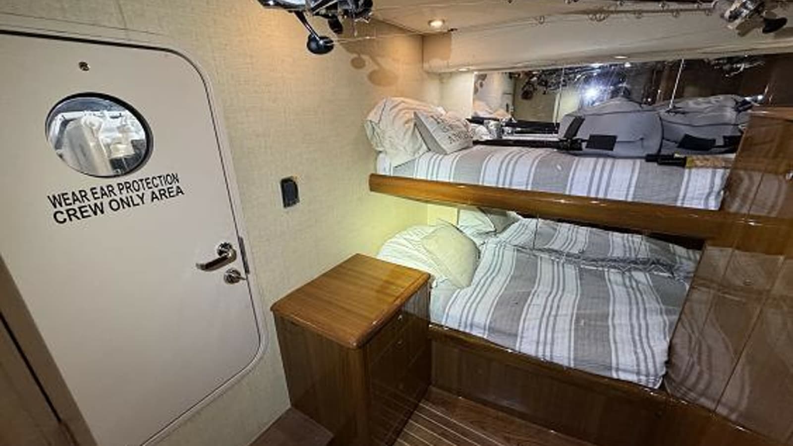 2007 Viking 74 Enclosed Bridge - Photo 16