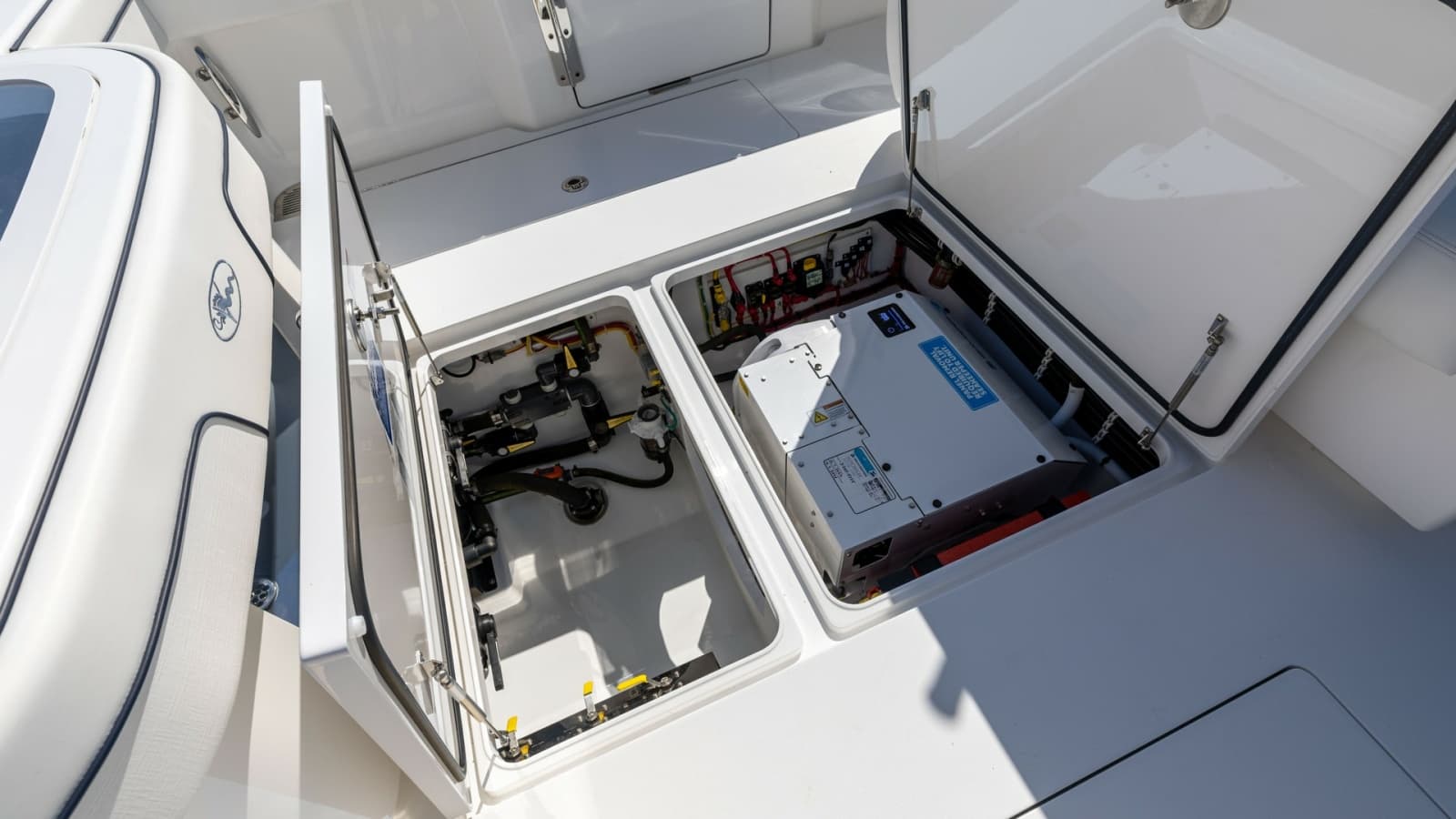 2025 Valhalla Boatworks V-41 Center Console - Photo 11