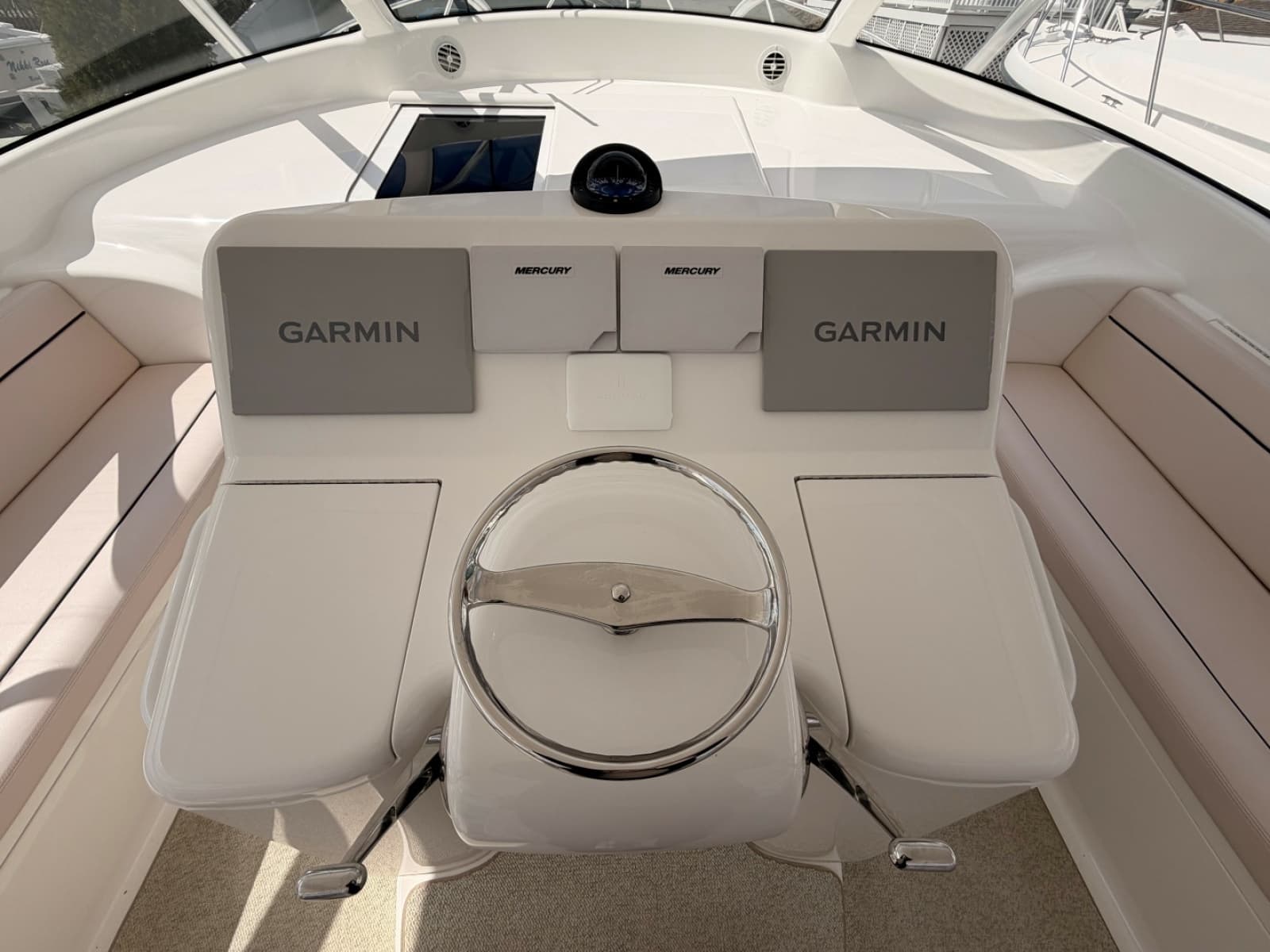 2015 Viking 42 Open - Photo 12