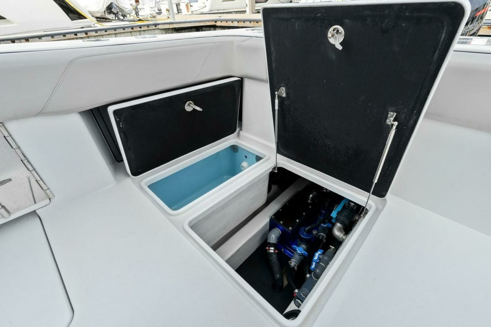 2022 Barker Boatworks 40 High Performance Cat - Photo 105