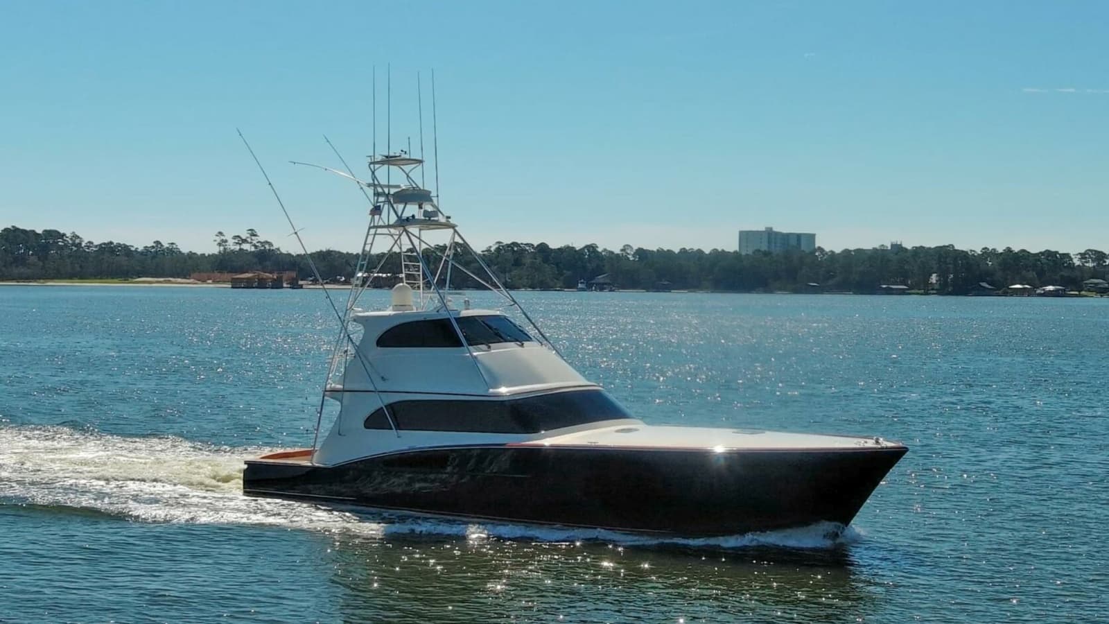 2005 Whiticar 76 Enclosed Bridge - Photo 69