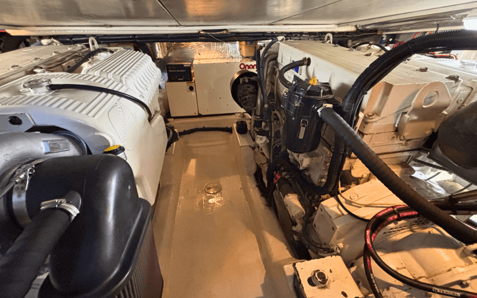 2001 Riviera 43  Convertible - Photo 42