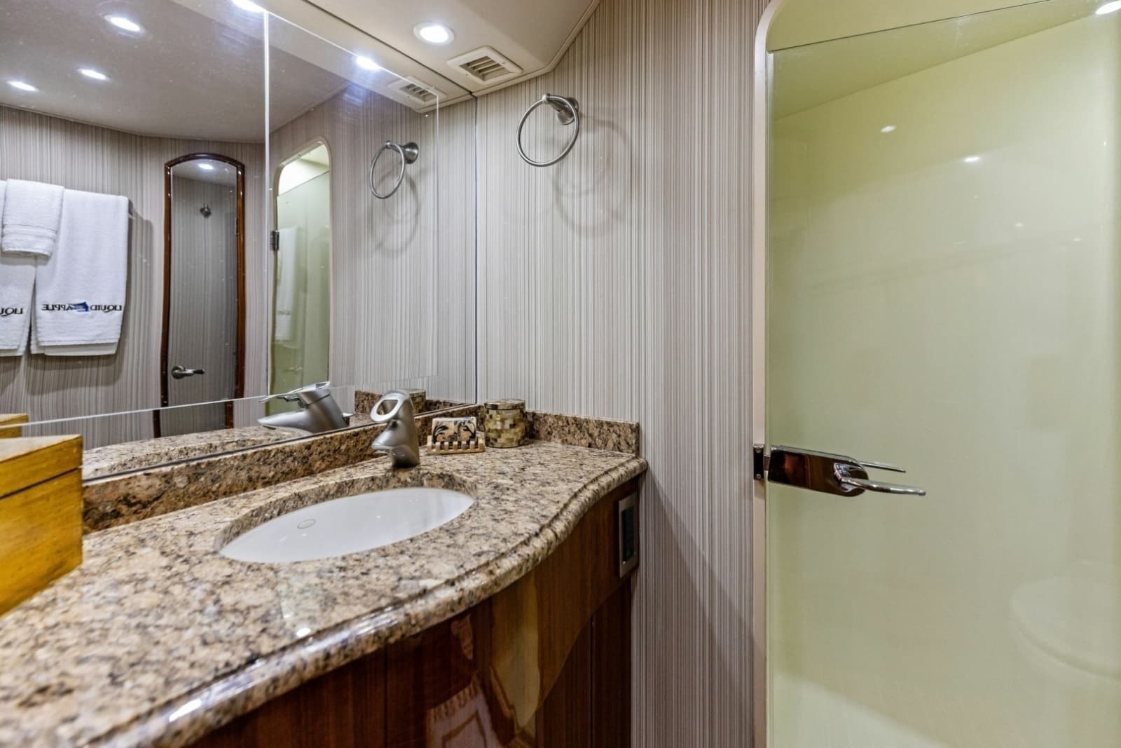 2008 Viking 68 Skybridge - Photo 89