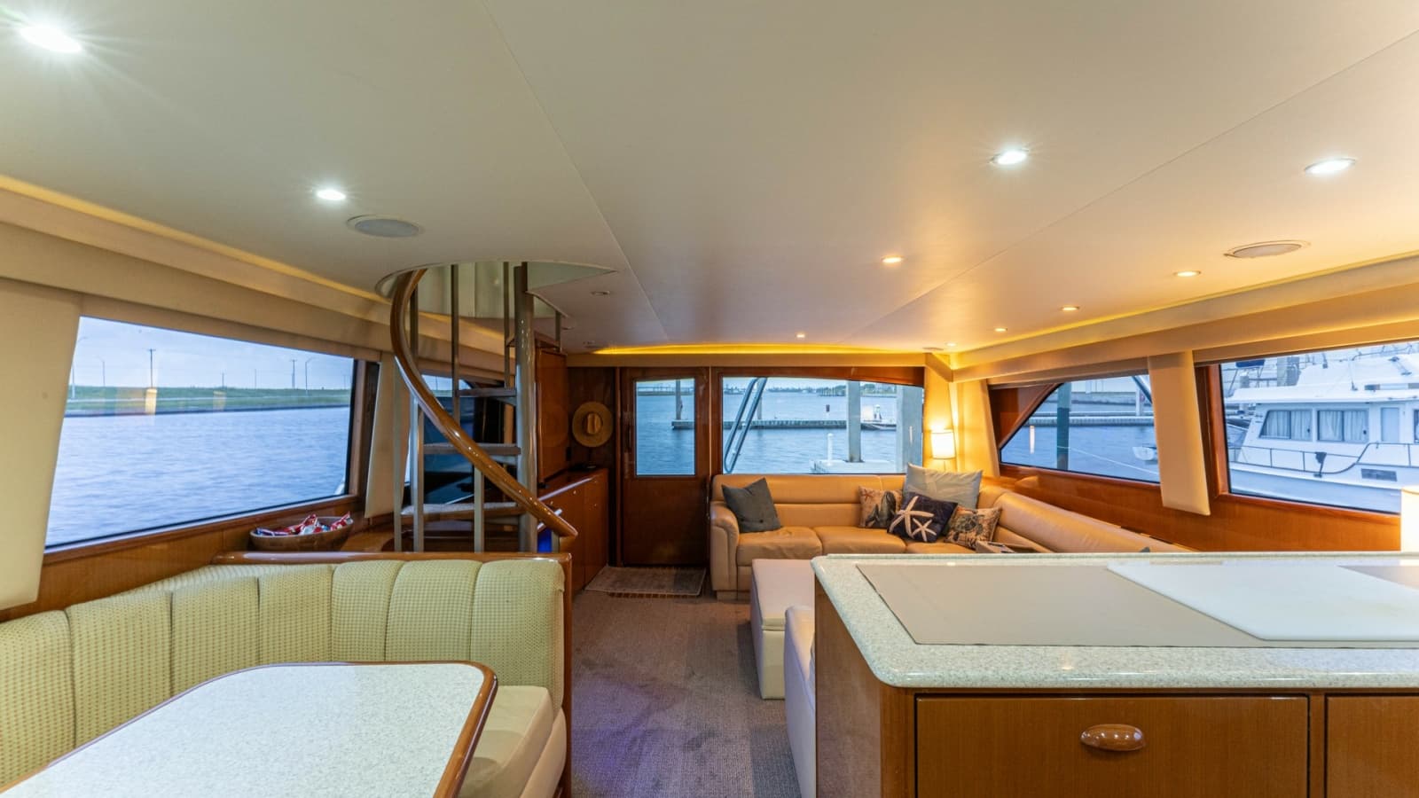 2001 Viking 65 Enclosed Bridge - Photo 11