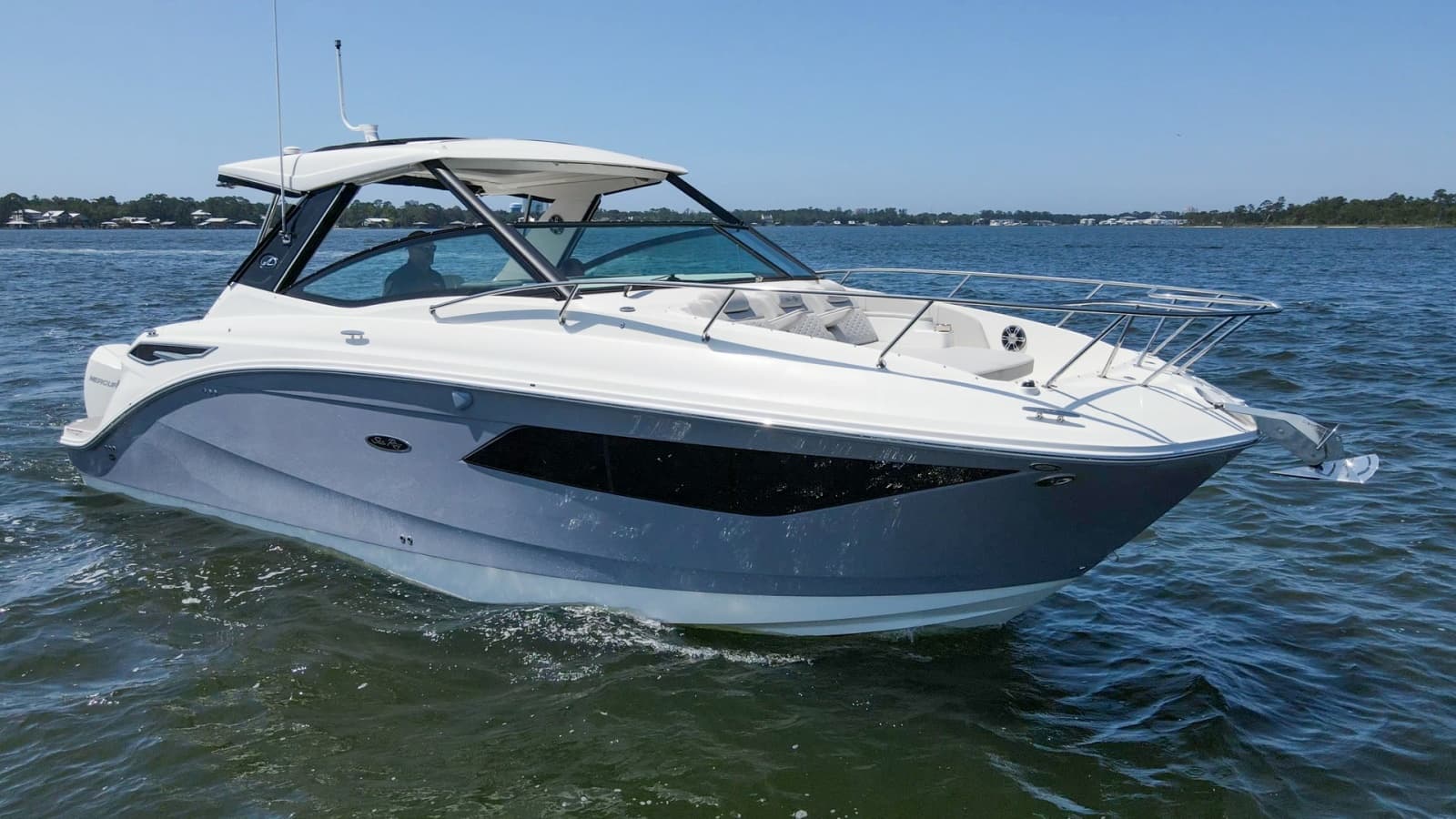 2022 Sea Ray 320 Sundancer OB - Photo 46