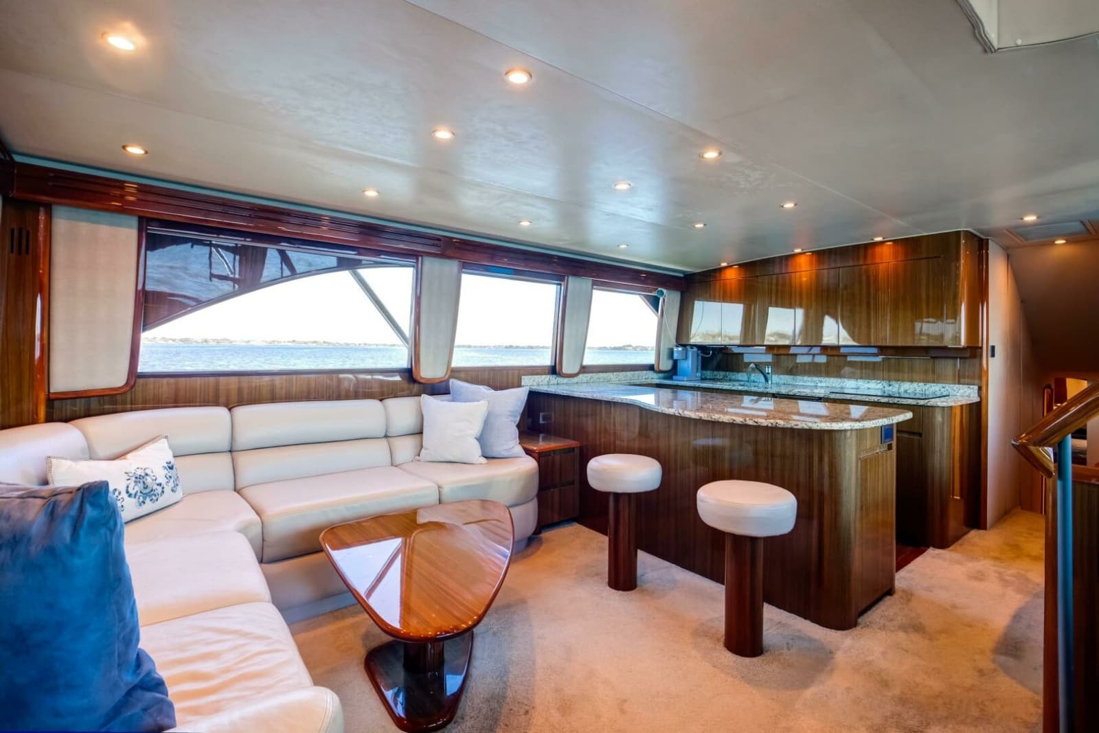 2009 Viking 64 Enclosed Bridge w/ Tower - Photo 18