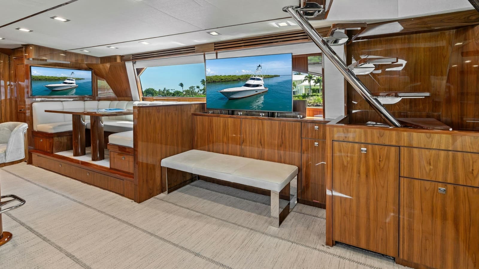 2016 Viking 80 Enclosed Bridge - Photo 12