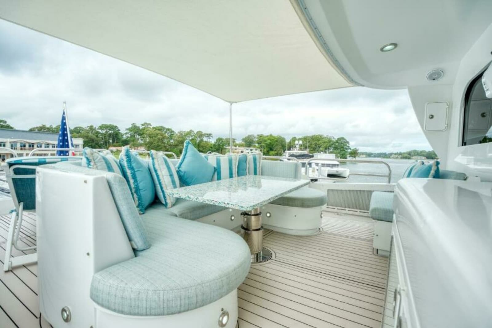 2007 Hatteras 80 Enclosed Bridge - Photo 61