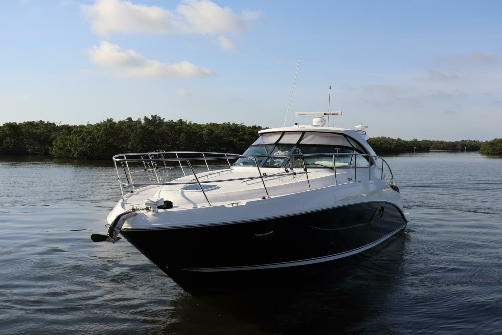 2015 Sea Ray 410 Sundancer - Photo 107