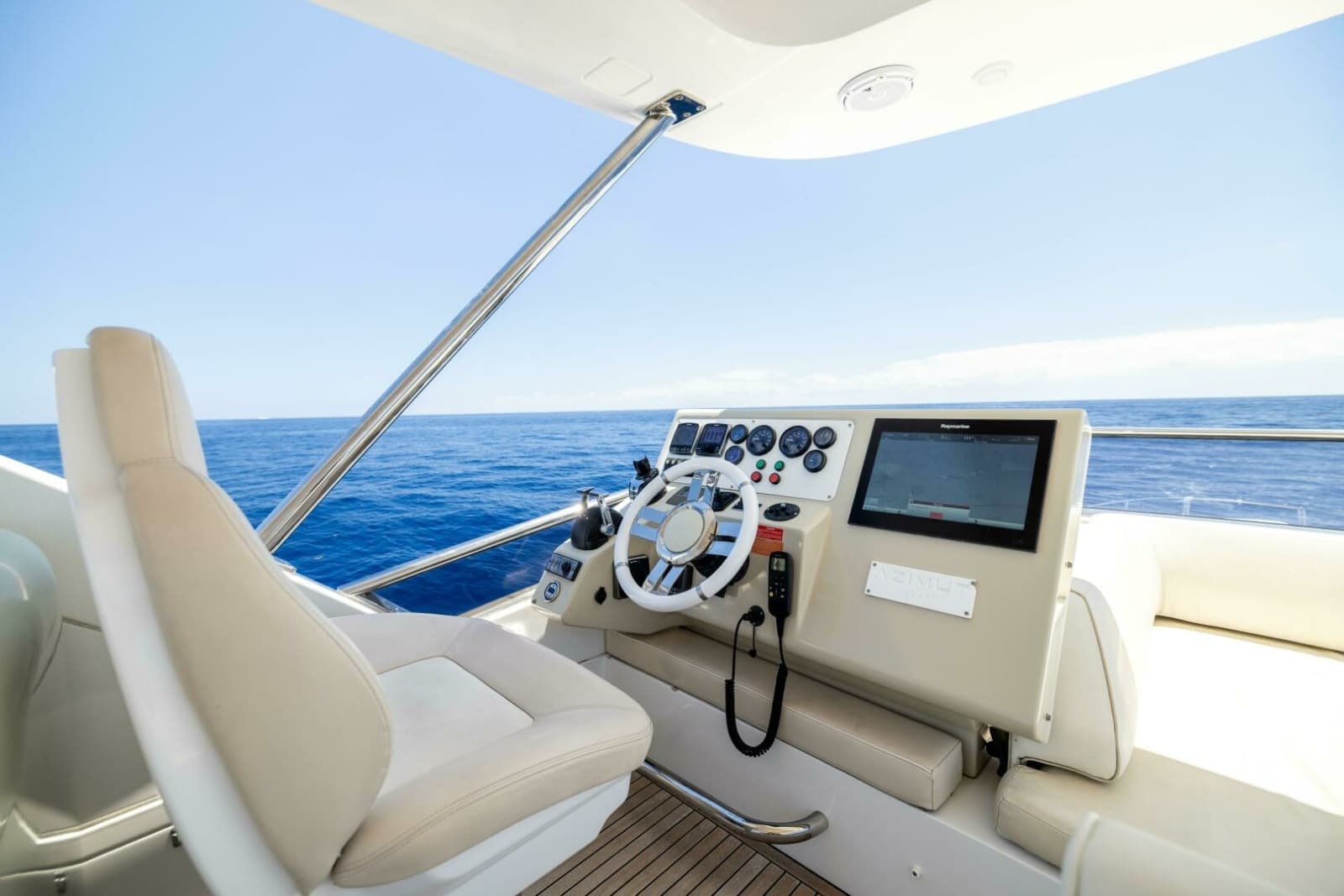 2015 Azimut 64 Flybridge - Photo 52