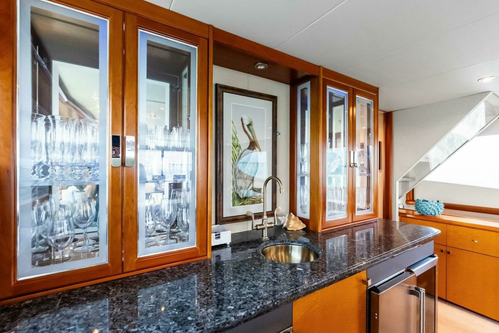 2006 Lazzara Yachts 84 Skylounge - Photo 49