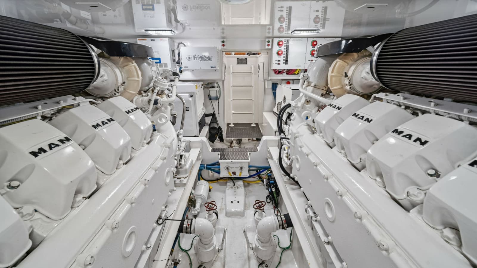 2015 Viking 55 Convertible - Photo 75