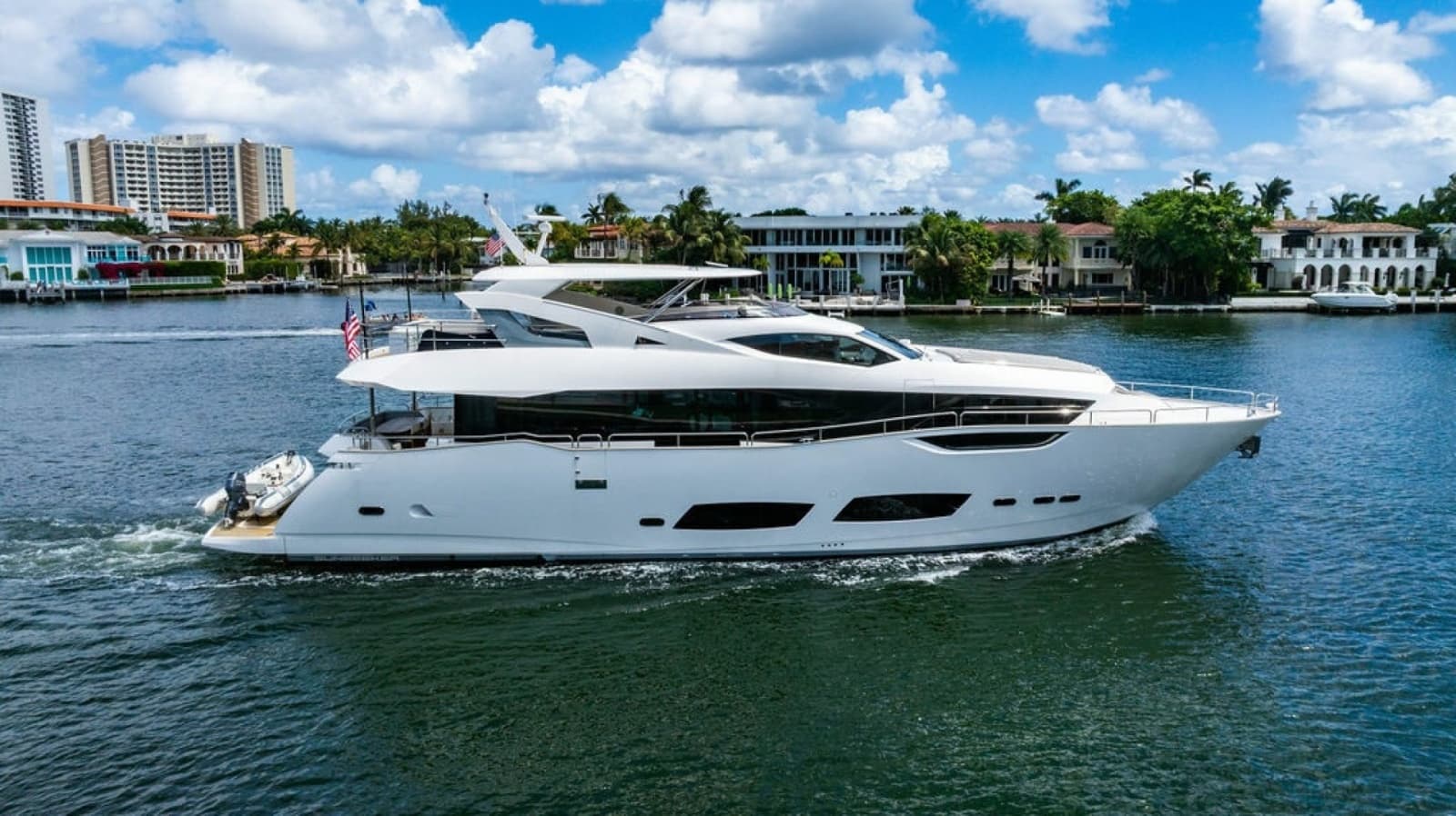 2019 Sunseeker 95 Motor Yacht - Photo 6
