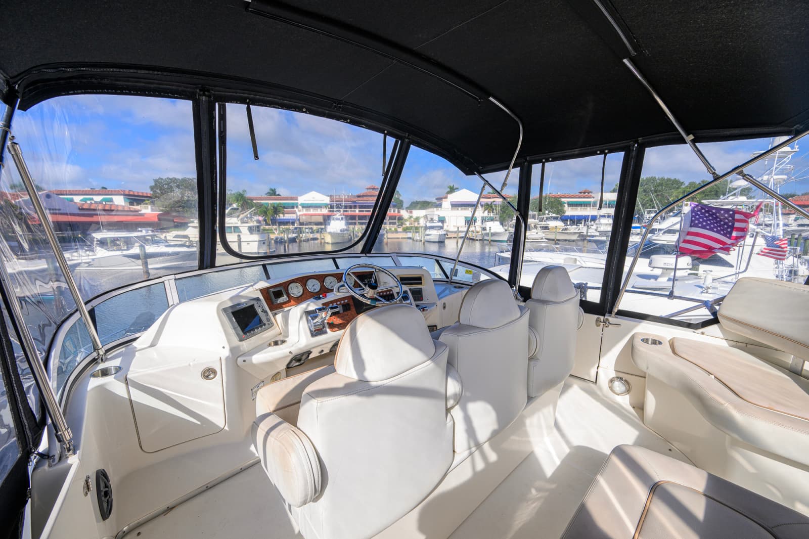 2005 Silverton 39 Motor Yacht - Photo 9
