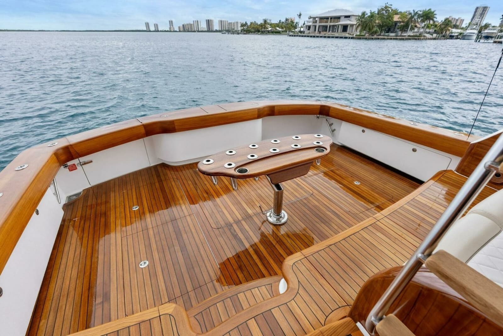 2022 Viking 68 Enclosed Bridge - Photo 59