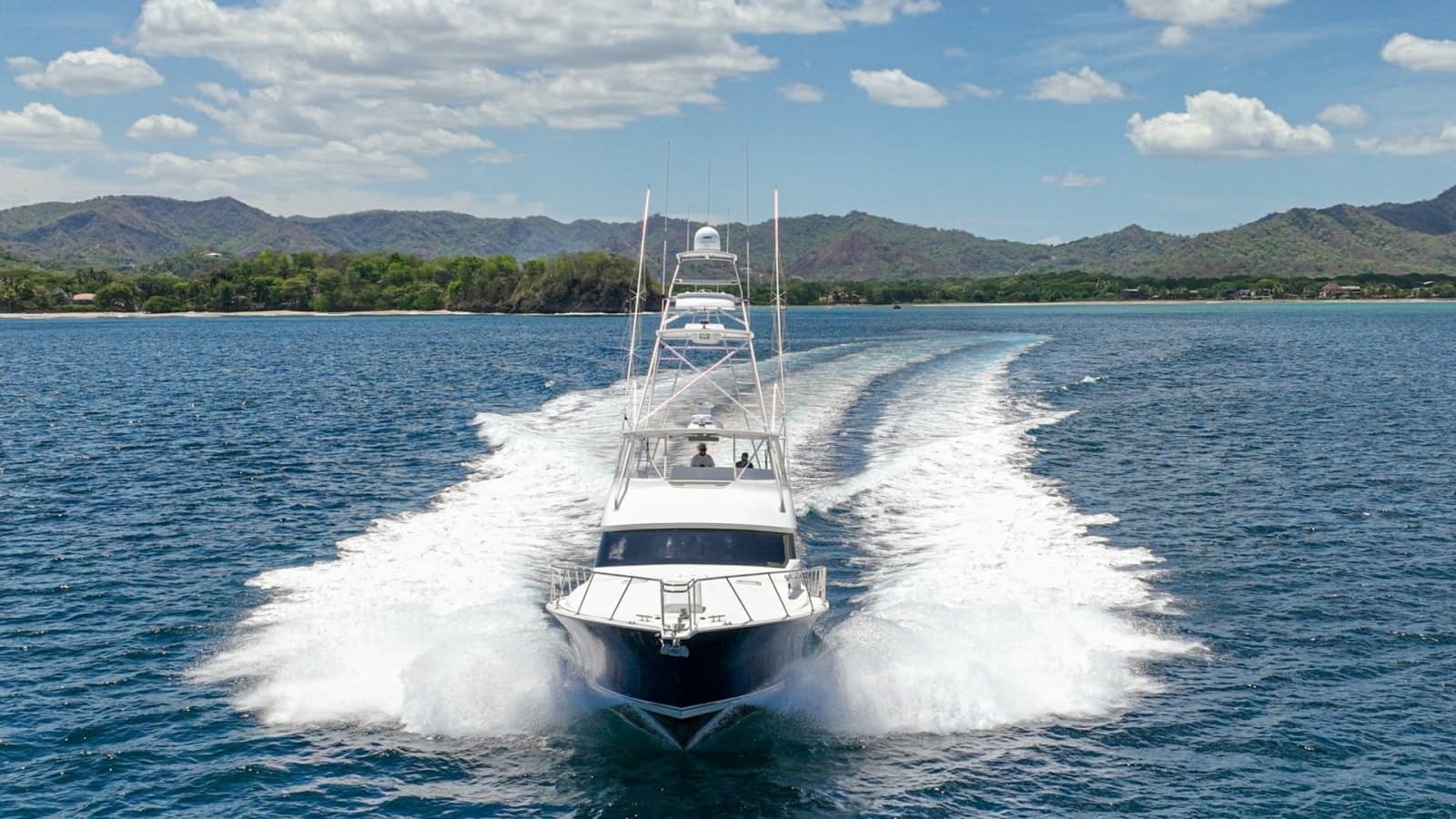 2005 Viking 61 Convertible - Photo 92