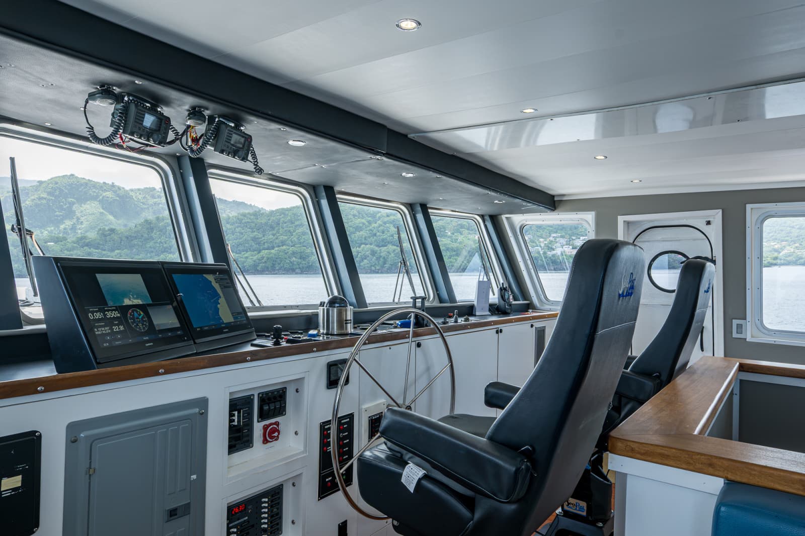 2013 Ocean Voyager 95 Expedition - Photo 47