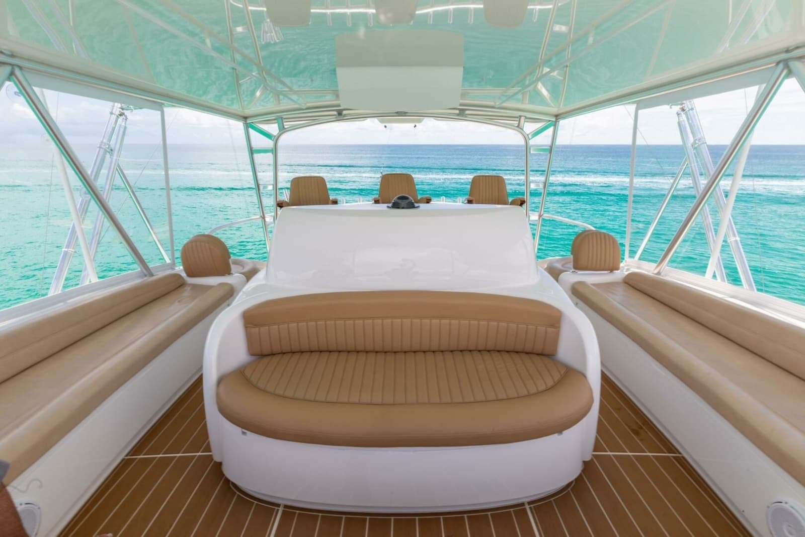 2015 Viking 70 Convertible - Photo 65