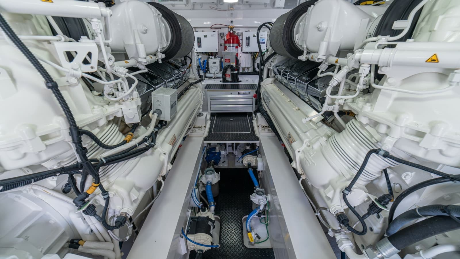2024 Viking 64 Convertible - Photo 67