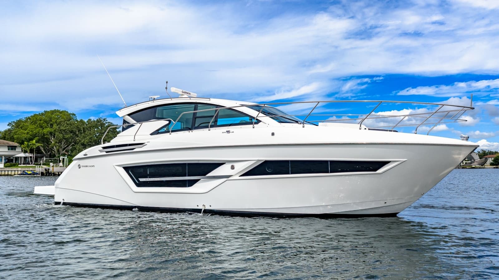 2019 Cruisers Yachts Cantius 46 - Photo 1