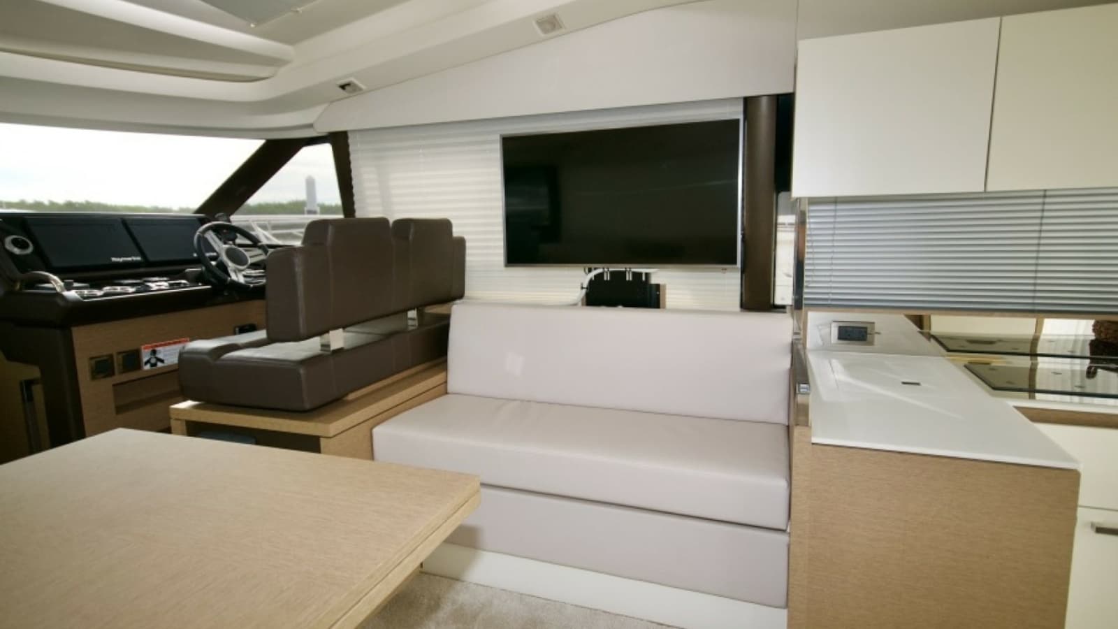 2018 Prestige 460 - Photo 6