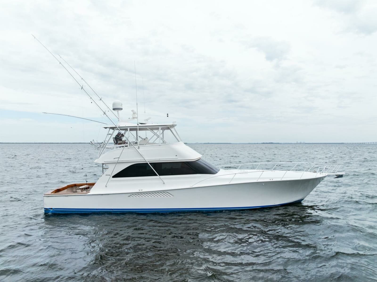 2006 Viking 61 Convertible - Photo 1