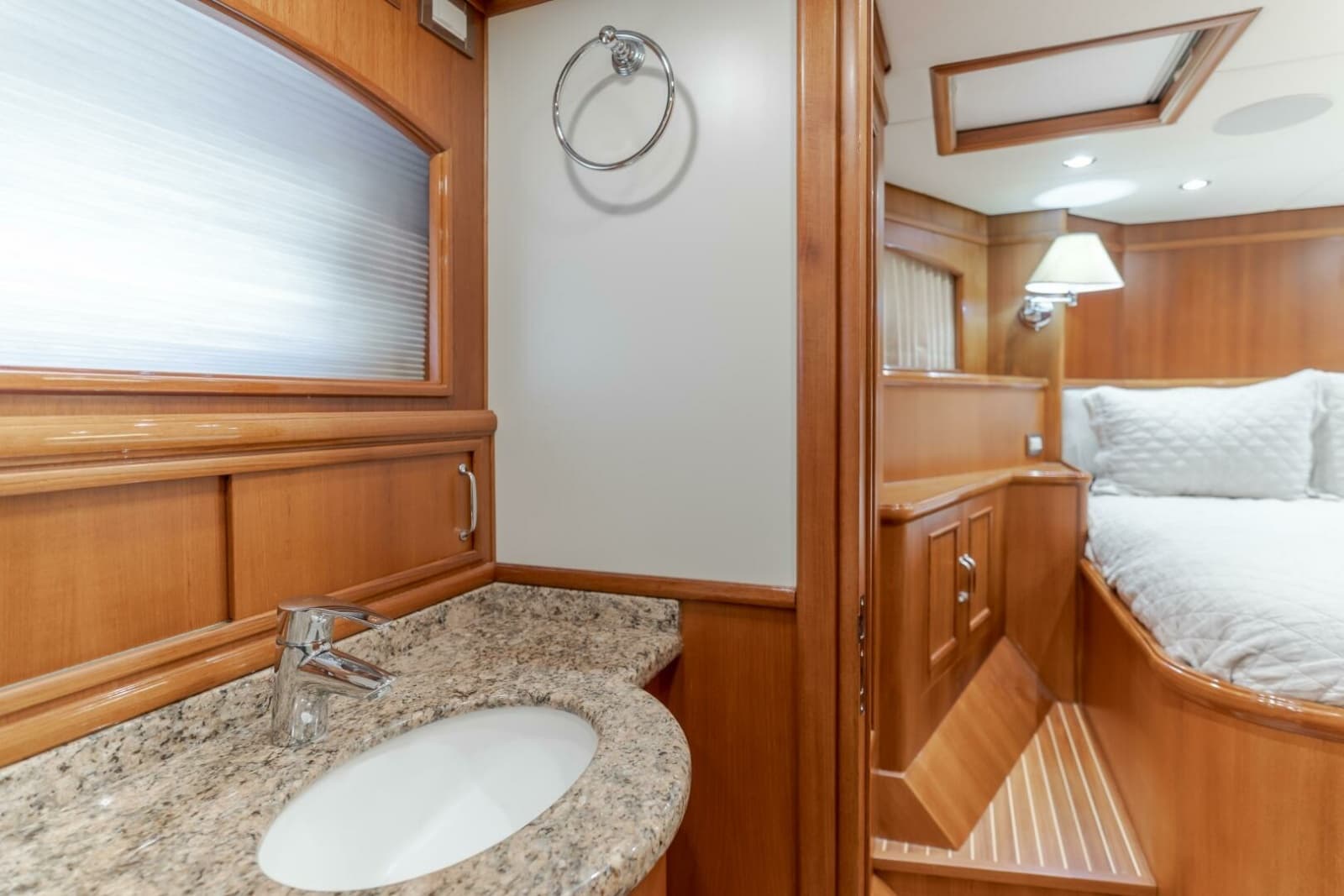 2008 Grand Banks 59 Aleutian RP - Photo 32