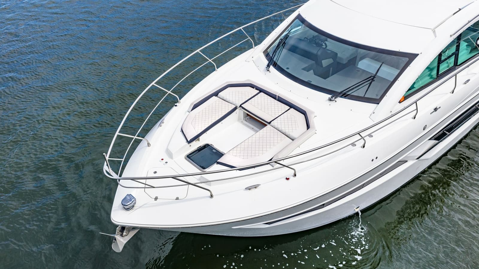 2019 Cruisers Yachts Cantius 46 - Photo 66