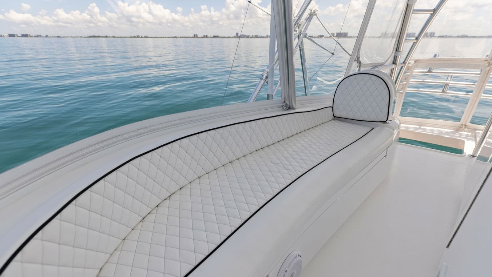 2024 Viking 54 Convertible - Photo 28