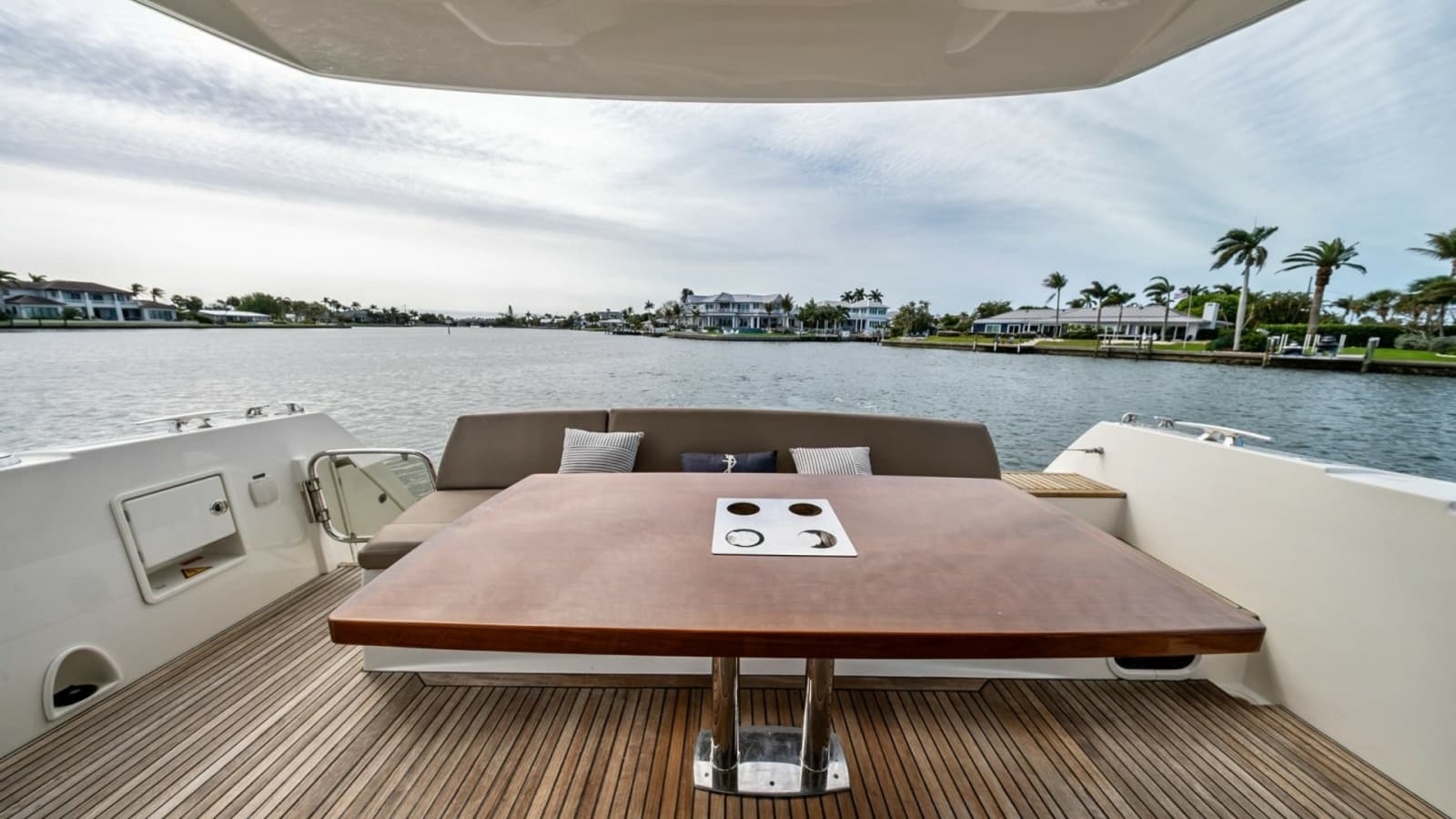 2015 Prestige 550 - Photo 9
