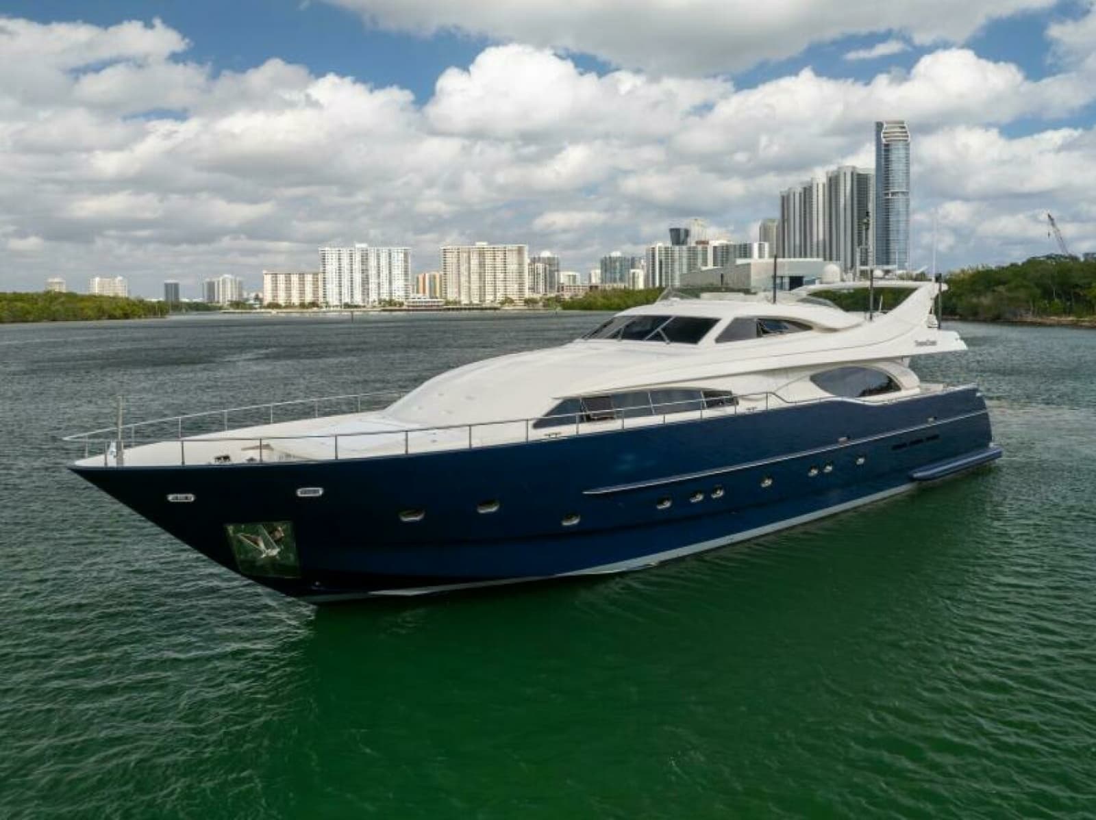 2001 Ferretti Yachts 94 Raised Pilothouse - Photo 51