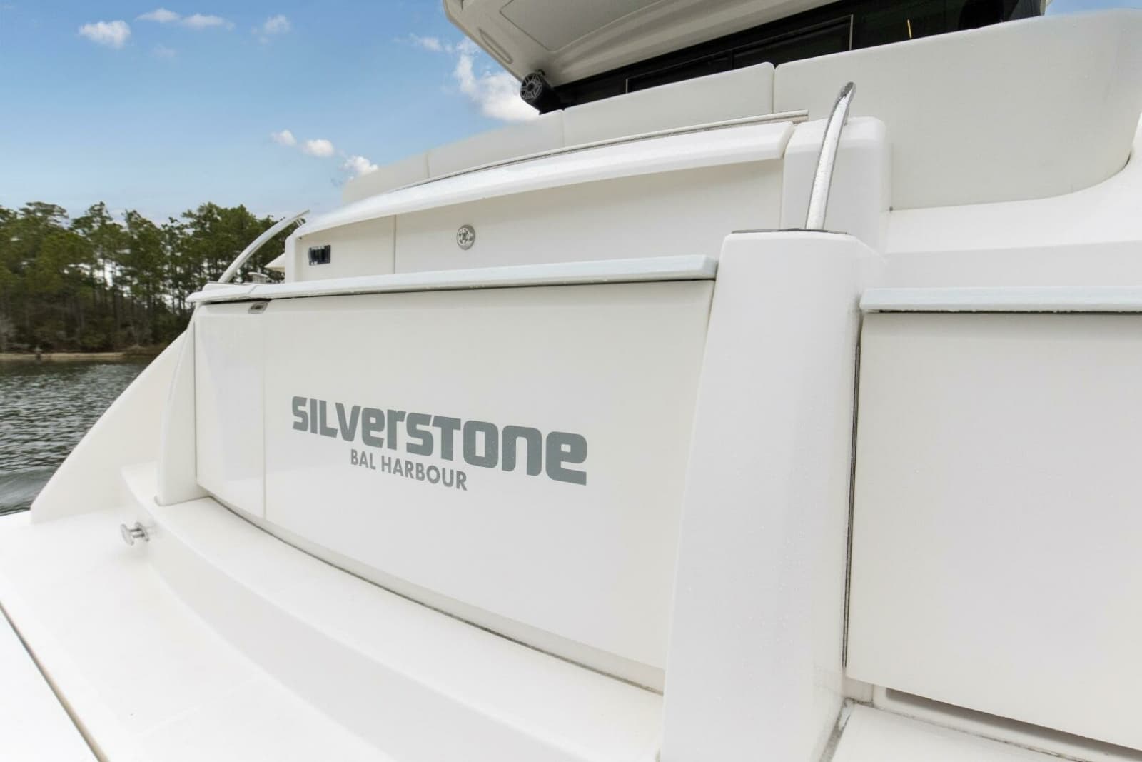 2019 Tiara Yachts C49 Coupe - Photo 73