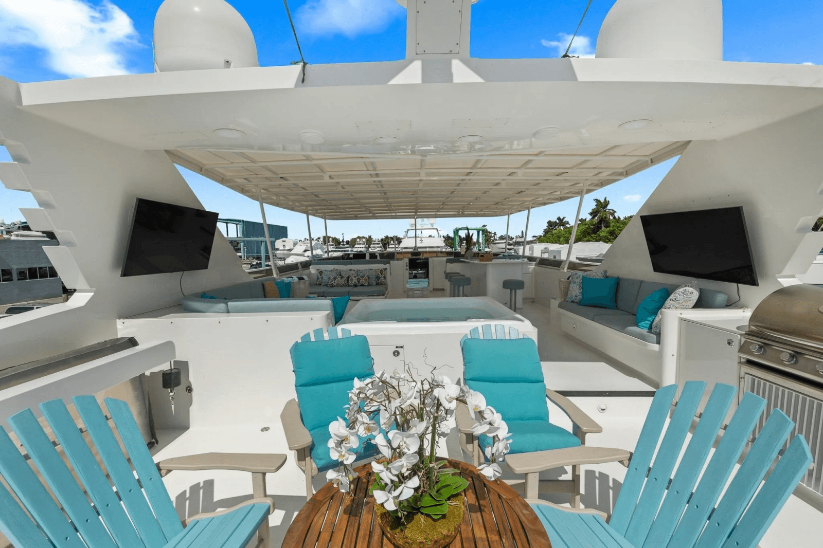 1999 Trinity Yachts Raised Pilothouse - Photo 25