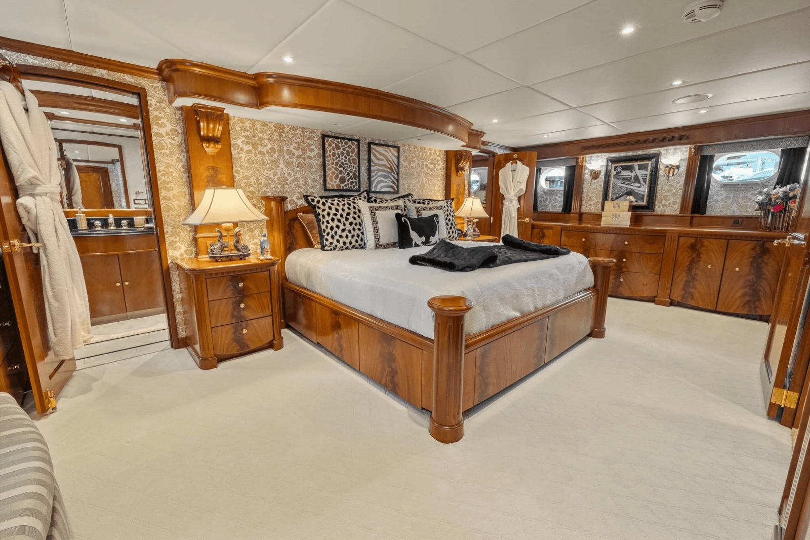 1999 Trinity Yachts Raised Pilothouse - Photo 58