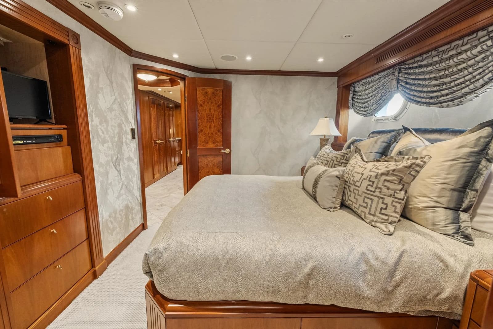 1999 Trinity Yachts Raised Pilothouse - Photo 70