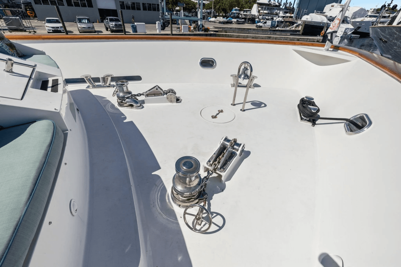 1999 Trinity Yachts Raised Pilothouse - Photo 12