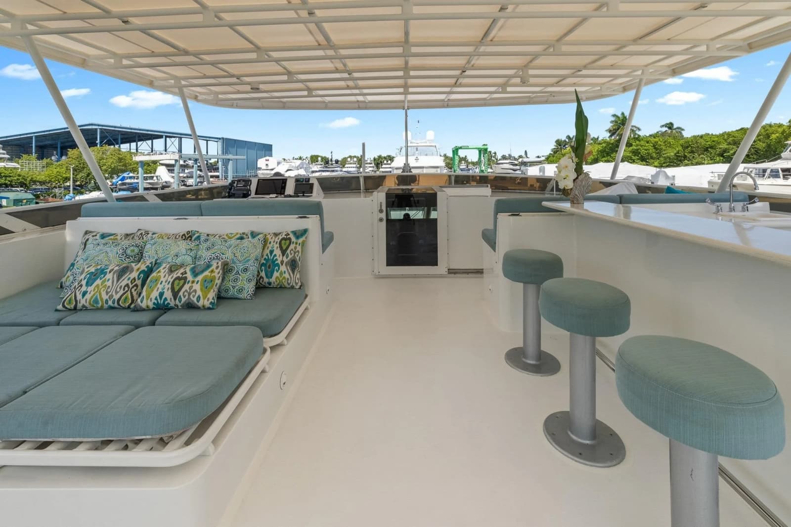 1999 Trinity Yachts Raised Pilothouse - Photo 14