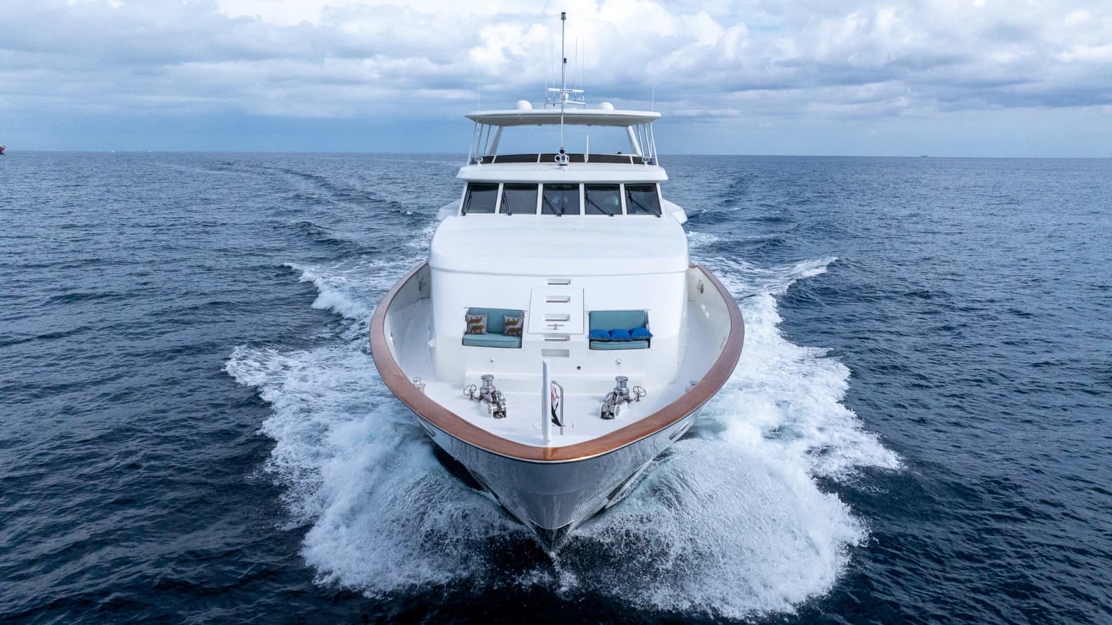 1999 Trinity Yachts Raised Pilothouse - Photo 7